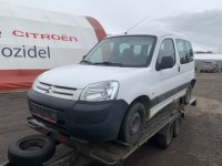 Citroen Berlingo II 2006 1,4i 54KW KFW prodám díly z vozu Citroen Berlingo II 2006 1,4i 54KW KFW prodám díly z vozu